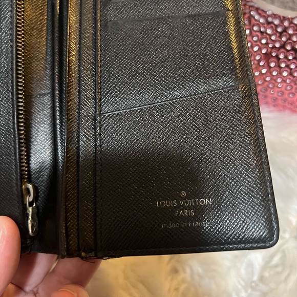 Louis Vuitton Black Wallet - Picture 9 of 11